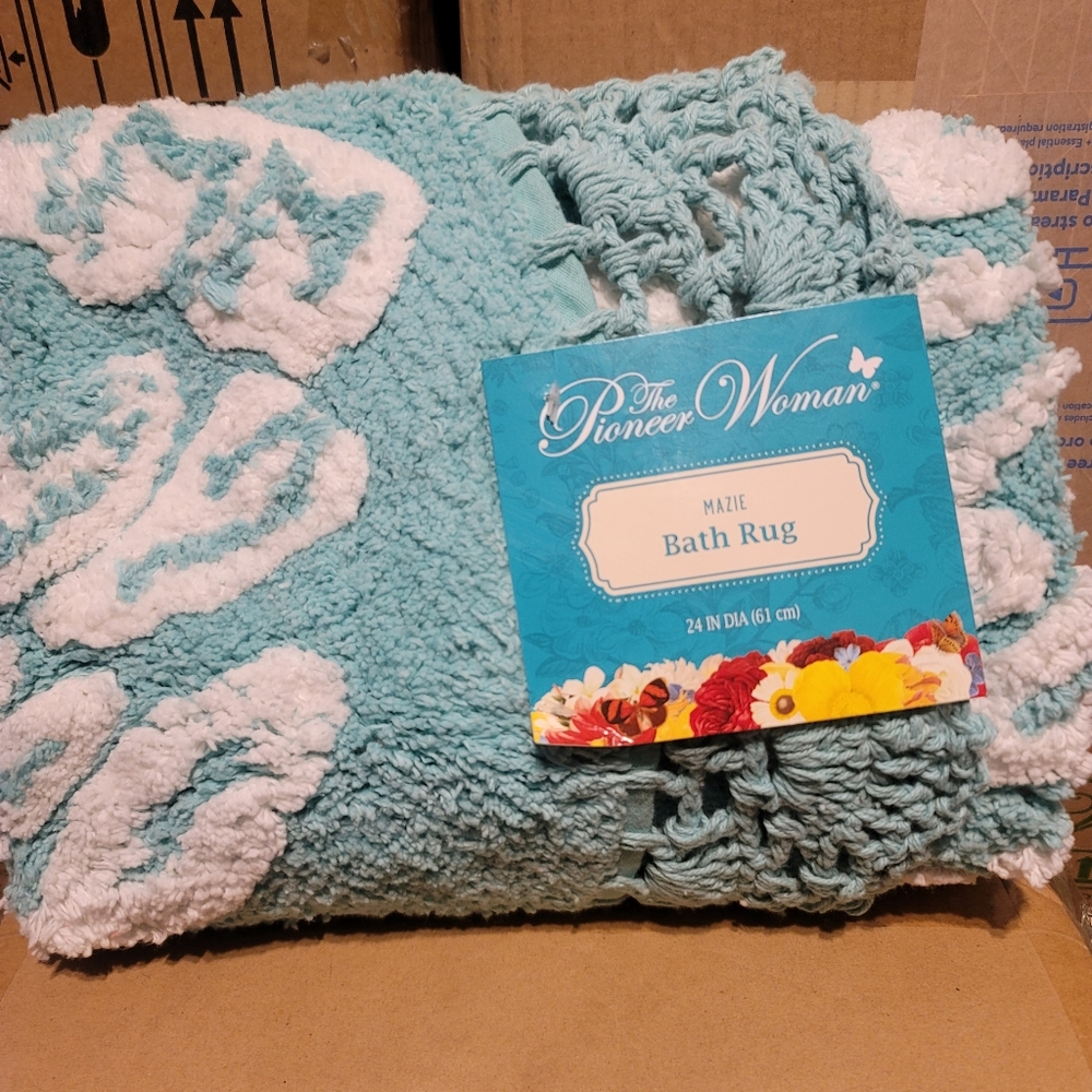 Pioneer Woman Mazie Bath rug NWT - Picture 2 of 6